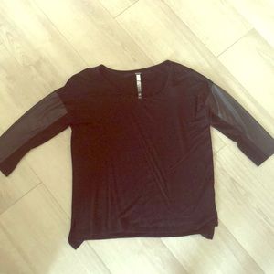 Kensie 3/4 sleeves with leather sleeves